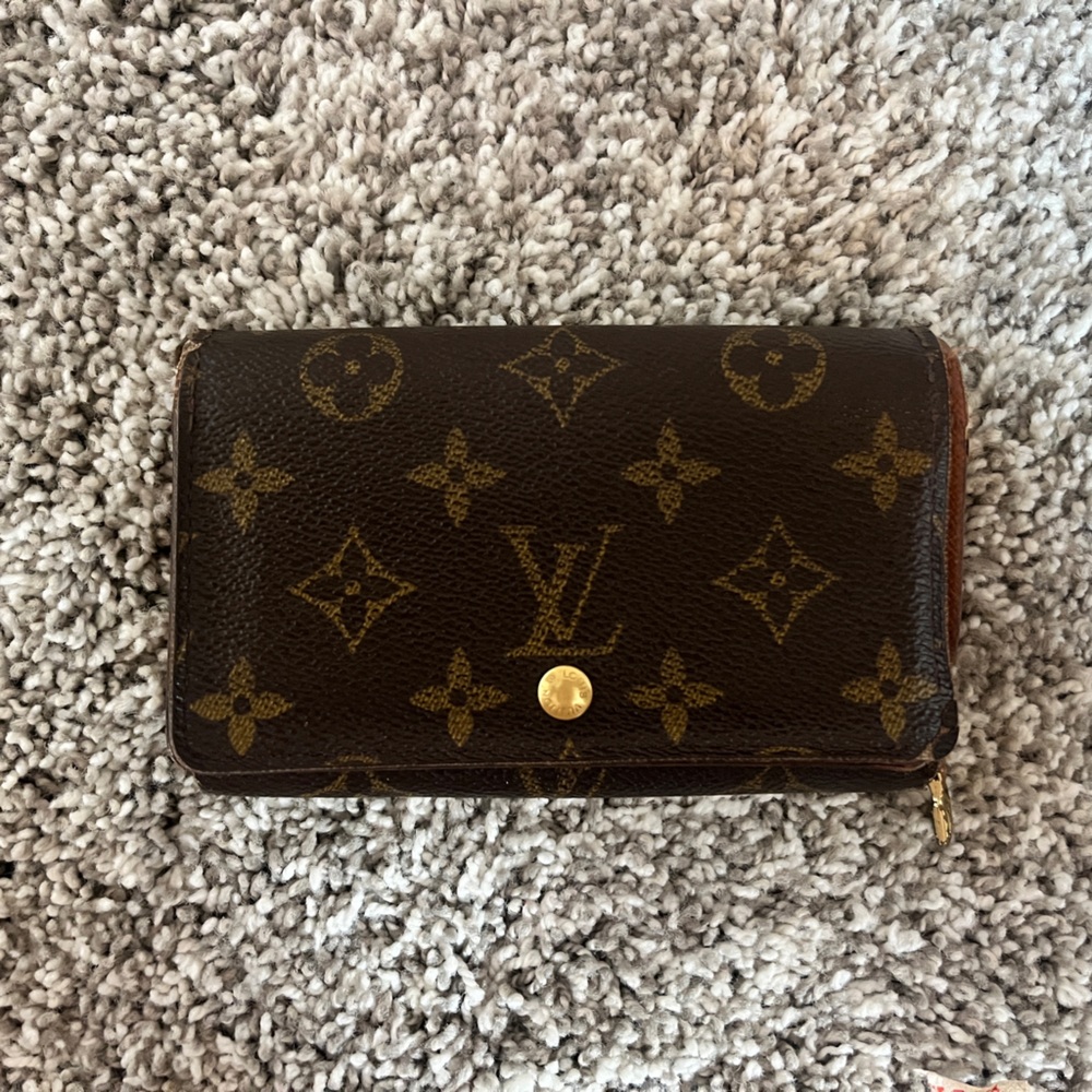 Authentic Louis Vuitton wallet